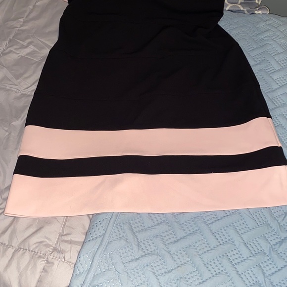 Tommy Hilfiger Colorblock sleeveless knee length pink and black sheath dress 6 - Picture 4 of 15